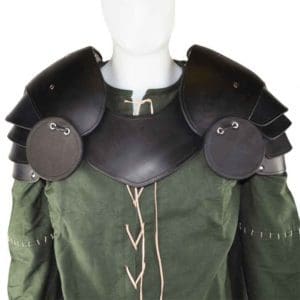 Knightly Leather Pauldrons with Besagews