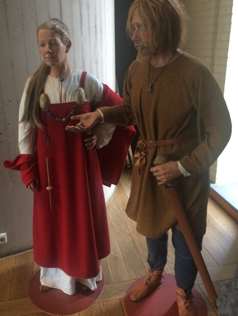 Women’s Viking Clothing